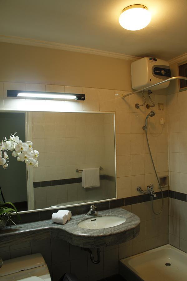 Kusuma Atmadja Residence Jakarta Exterior photo